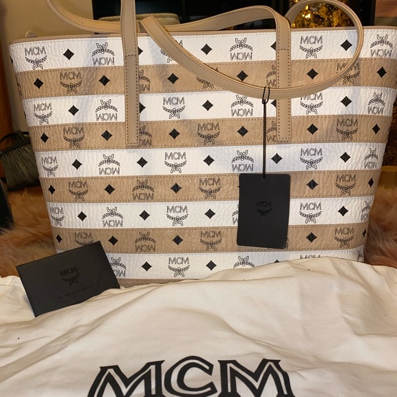 Mcm tote - Picture 2 of 2